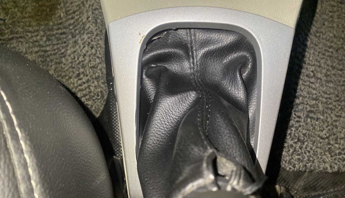 2016 Maruti Alto K10 VXI, CNG, Manual, 29,034 km, Gear lever - Boot cover slightly torn