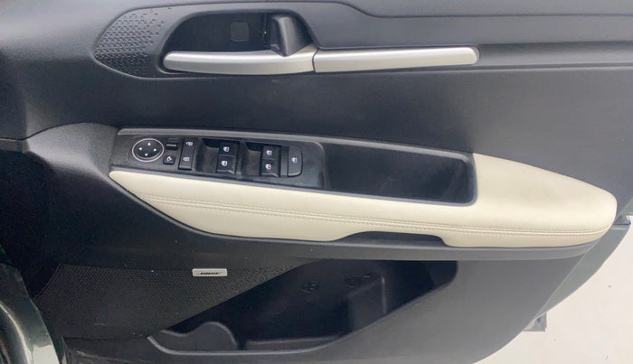 2024 KIA SONET GTX PLUS 1.0 TURBO PETROL DCT, Petrol, Automatic, 22,145 km, Driver Side Door Panels Control