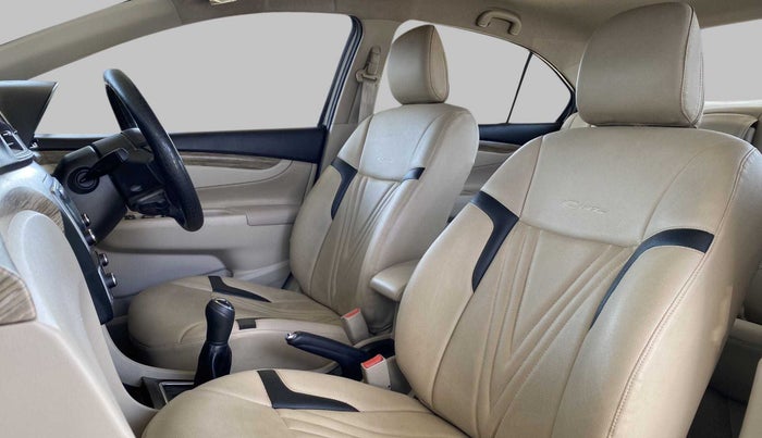 2021 Maruti Ciaz DELTA 1.5 SHVS MT PETROL, Petrol, Manual, 38,805 km, Right Side Front Door Cabin