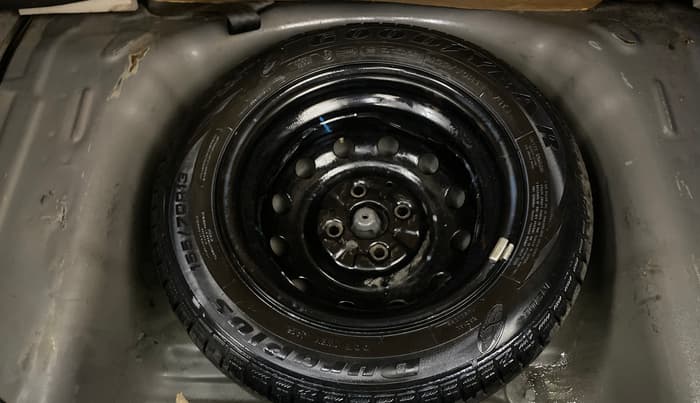 2018 Hyundai Eon MAGNA +, Petrol, Manual, 66,201 km, Spare Tyre