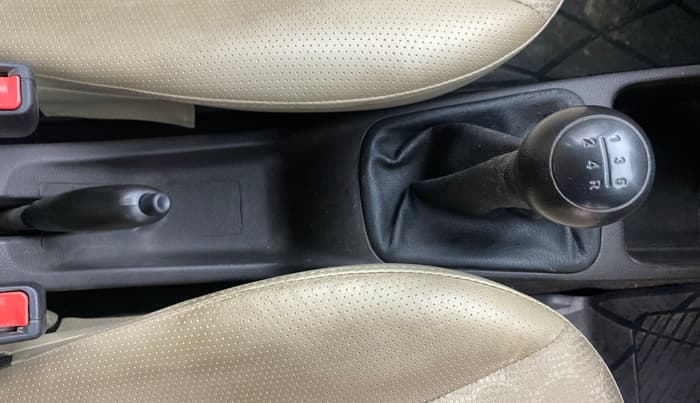 2018 Hyundai Eon MAGNA +, Petrol, Manual, 66,201 km, Gear Lever