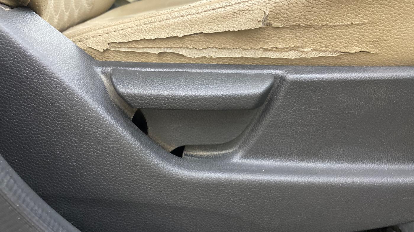 2018 Hyundai Eon MAGNA +, Petrol, Manual, 66,201 km, Driver Side Adjustment Panel