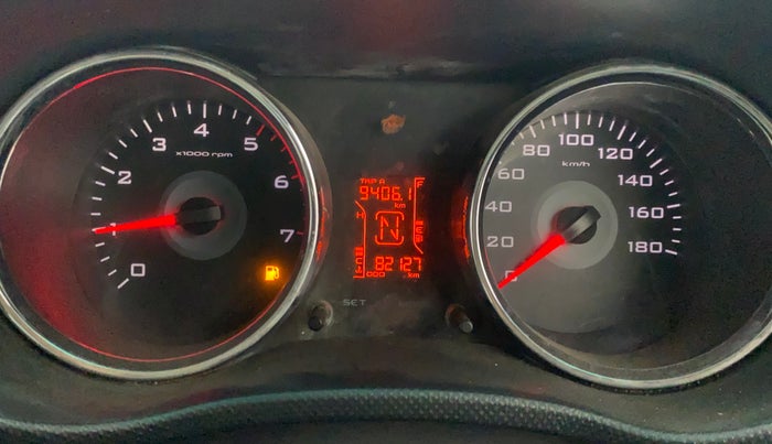 2016 Mahindra TUV300 T8, Diesel, Manual, 82,126 km, Odometer Image