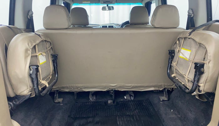 2016 Mahindra TUV300 T8, Diesel, Manual, 82,126 km, Boot Inside