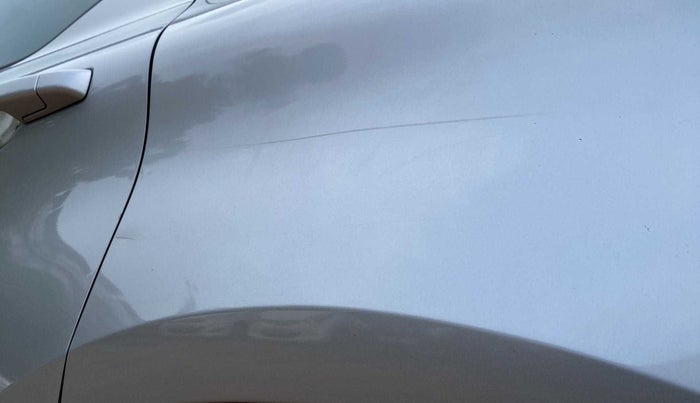 2021 Renault TRIBER RXT AMT, Petrol, Automatic, 8,674 km, Left quarter panel - Minor scratches
