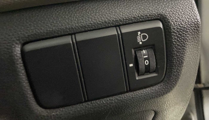2017 Hyundai Creta E PLUS 1.6 PETROL, Petrol, Manual, 64,585 km, Dashboard - Headlight height adjustment not working