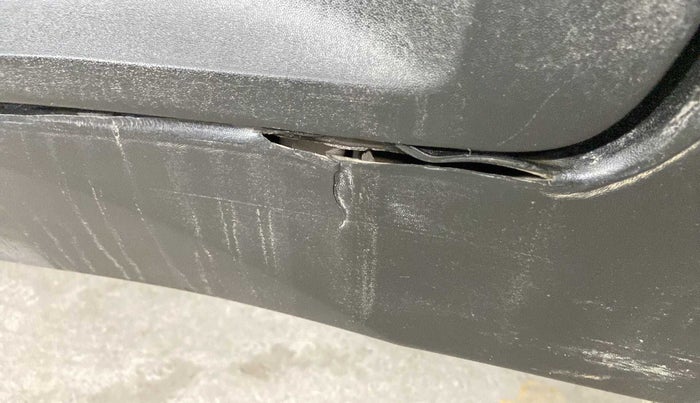 2017 Hyundai Creta E PLUS 1.6 PETROL, Petrol, Manual, 64,585 km, Left running board - Cladding has minor damage