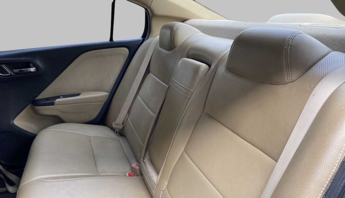 2019 Honda City 1.5L I-VTEC V MT, Petrol, Manual, 44,445 km, Right Side Rear Door Cabin