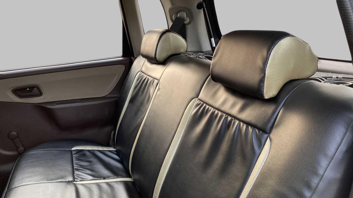 2010 Maruti Zen Estilo LXI, Petrol, Manual, 19,313 km, Right Side Rear Door Cabin
