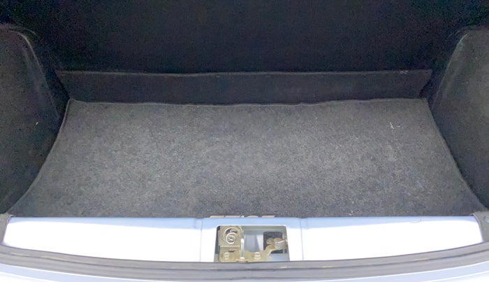 2013 Toyota Etios Liva GD, Diesel, Manual, 60,588 km, Boot Inside