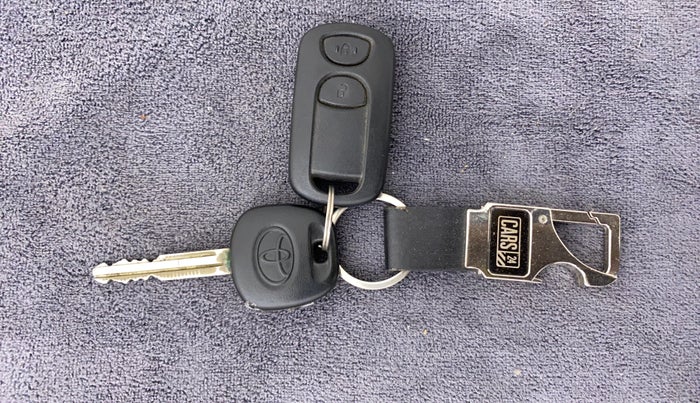 2013 Toyota Etios Liva GD, Diesel, Manual, 60,588 km, Key Close Up