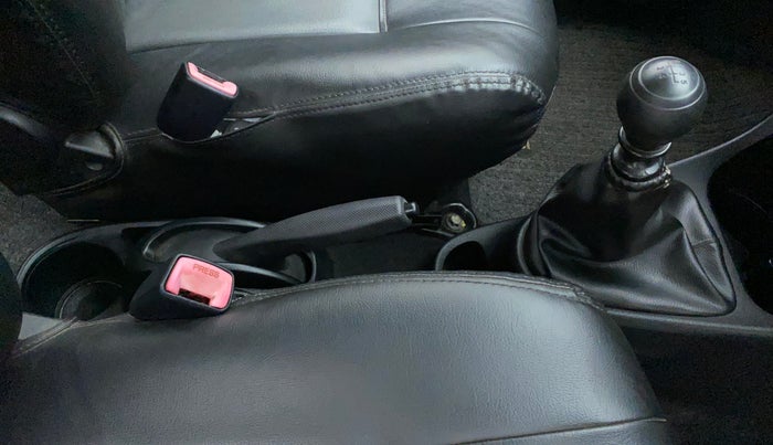 2013 Toyota Etios Liva GD, Diesel, Manual, 60,588 km, Gear Lever