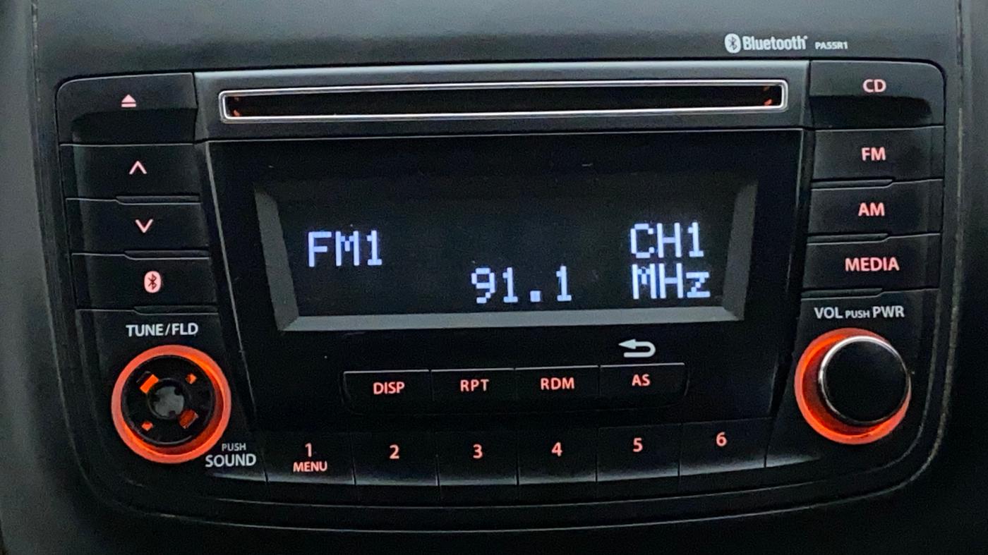 2018 Maruti Dzire VXI, Petrol, Manual, 71,165 km, Infotainment System