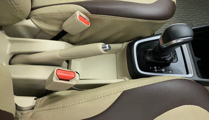 2018 Maruti Dzire VXI, Petrol, Manual, 71,165 km, Gear Lever
