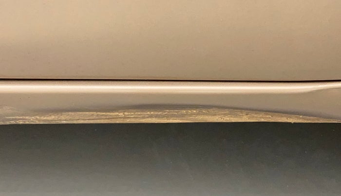 2018 Maruti Dzire VXI, Petrol, Manual, 71,165 km, Left running board - Slightly dented