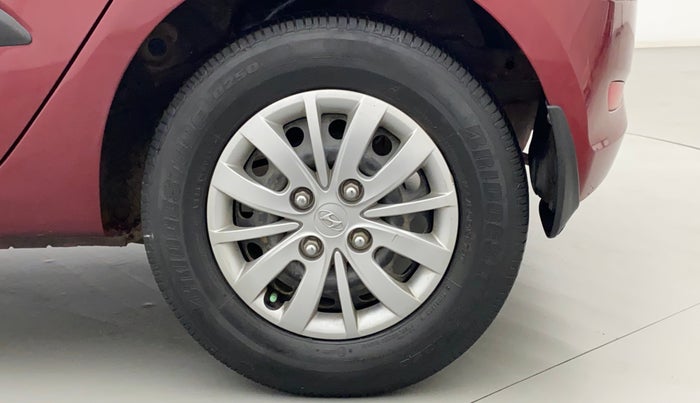 2015 Hyundai i10 SPORTZ 1.1, Petrol, Manual, 37,595 km, Left Rear Wheel