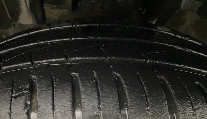 2023 Renault Kwid CLIMBER AMT 1.0, Petrol, Automatic, 24,549 km, Left Front Tyre Tread