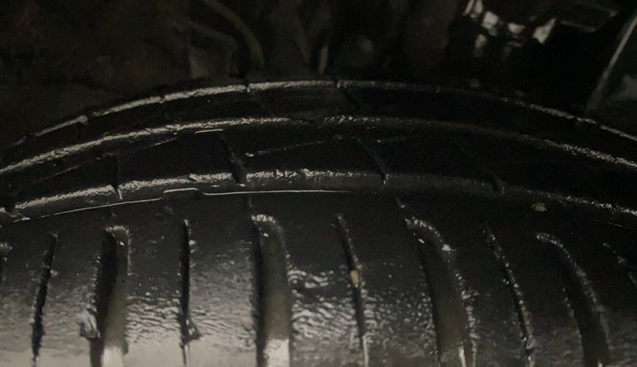 2023 Renault Kwid CLIMBER AMT 1.0, Petrol, Automatic, 24,549 km, Right Front Tyre Tread