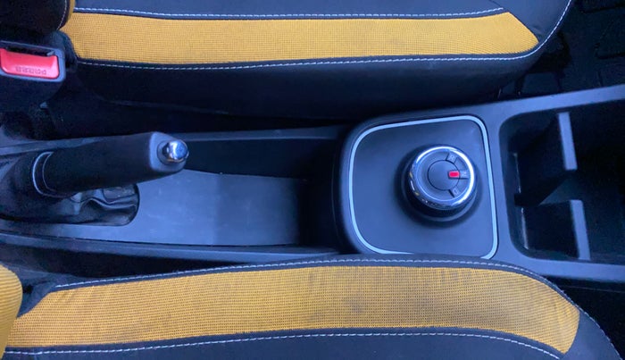 2023 Renault Kwid CLIMBER AMT 1.0, Petrol, Automatic, 24,549 km, Gear Lever