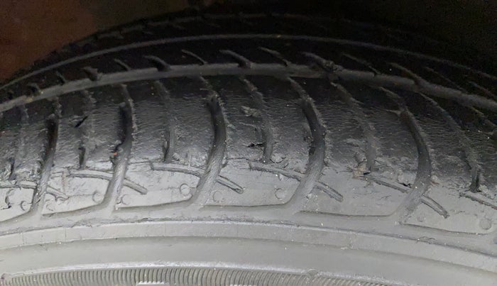 2019 Maruti Celerio VXI AMT, Petrol, Automatic, 36,188 km, Right Front Tyre Tread