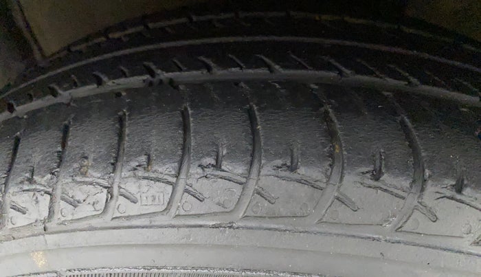 2019 Maruti Celerio VXI AMT, Petrol, Automatic, 36,188 km, Left Front Tyre Tread