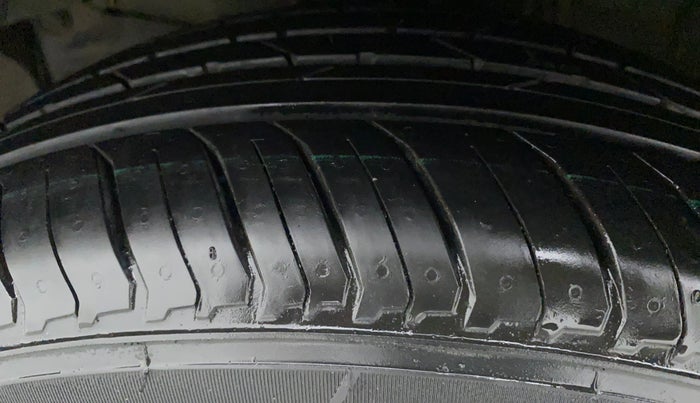 2017 Honda WR-V 1.5L I-DTEC VX MT, Diesel, Manual, 67,013 km, Left Front Tyre Tread