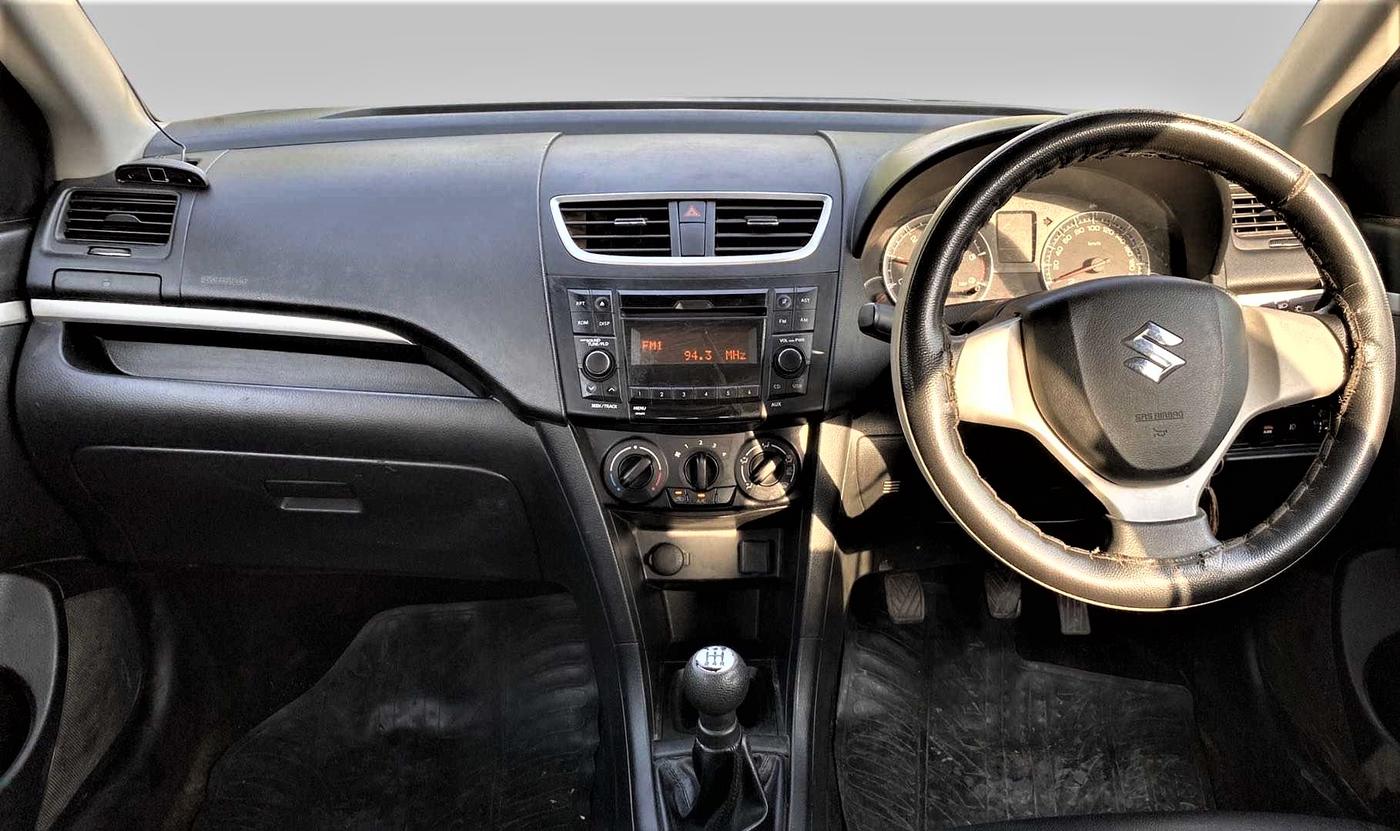 2017 Maruti Swift VDI (O), Diesel, Manual, 73,848 km, Dashboard