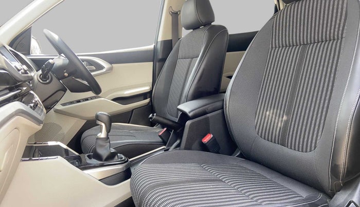 2022 KIA CARENS PRESTIGE PLUS 1.4 PETROL 7 STR, Petrol, Manual, 12,069 km, Right Side Front Door Cabin