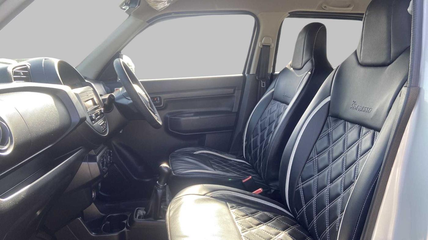 2021 Maruti S PRESSO VXI CNG, CNG, Manual, 26,541 km, Right Side Front Door Cabin