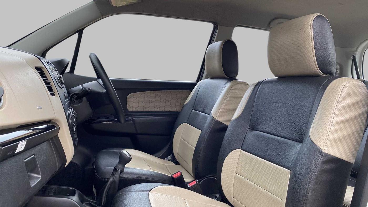 2018 Maruti Wagon R 1.0 VXI, Petrol, Manual, 30,817 km, Right Side Front Door Cabin