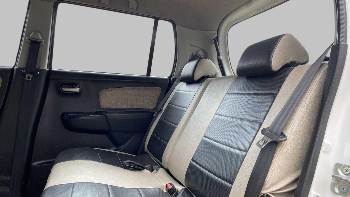 2018 Maruti Wagon R 1.0 VXI AMT, Petrol, Automatic, 37,937 km, Right Side Rear Door Cabin