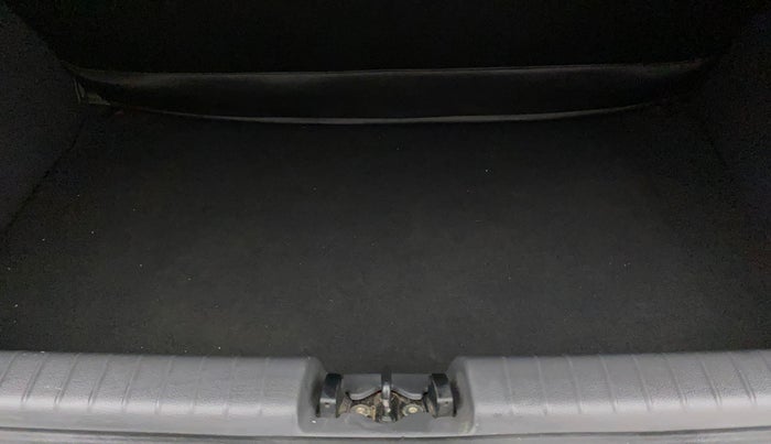 2020 Hyundai GRAND I10 NIOS MAGNA CORPORATE EDITION AMT 1.2 KAPPA VTVT, Petrol, Automatic, 7,715 km, Boot Inside