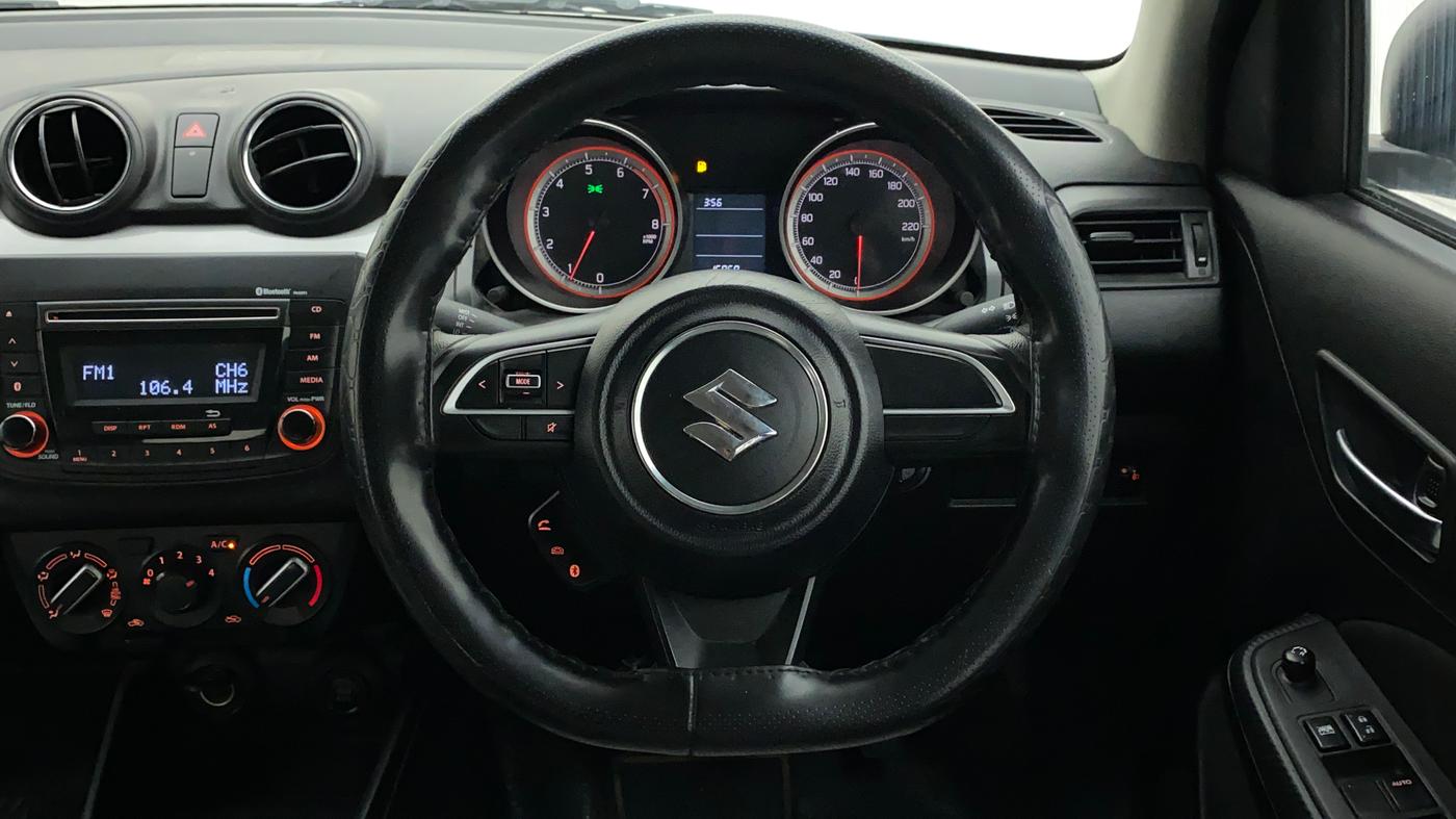 2020 Maruti Swift VXI, Petrol, Manual, 16,859 km, Steering Wheel Close Up