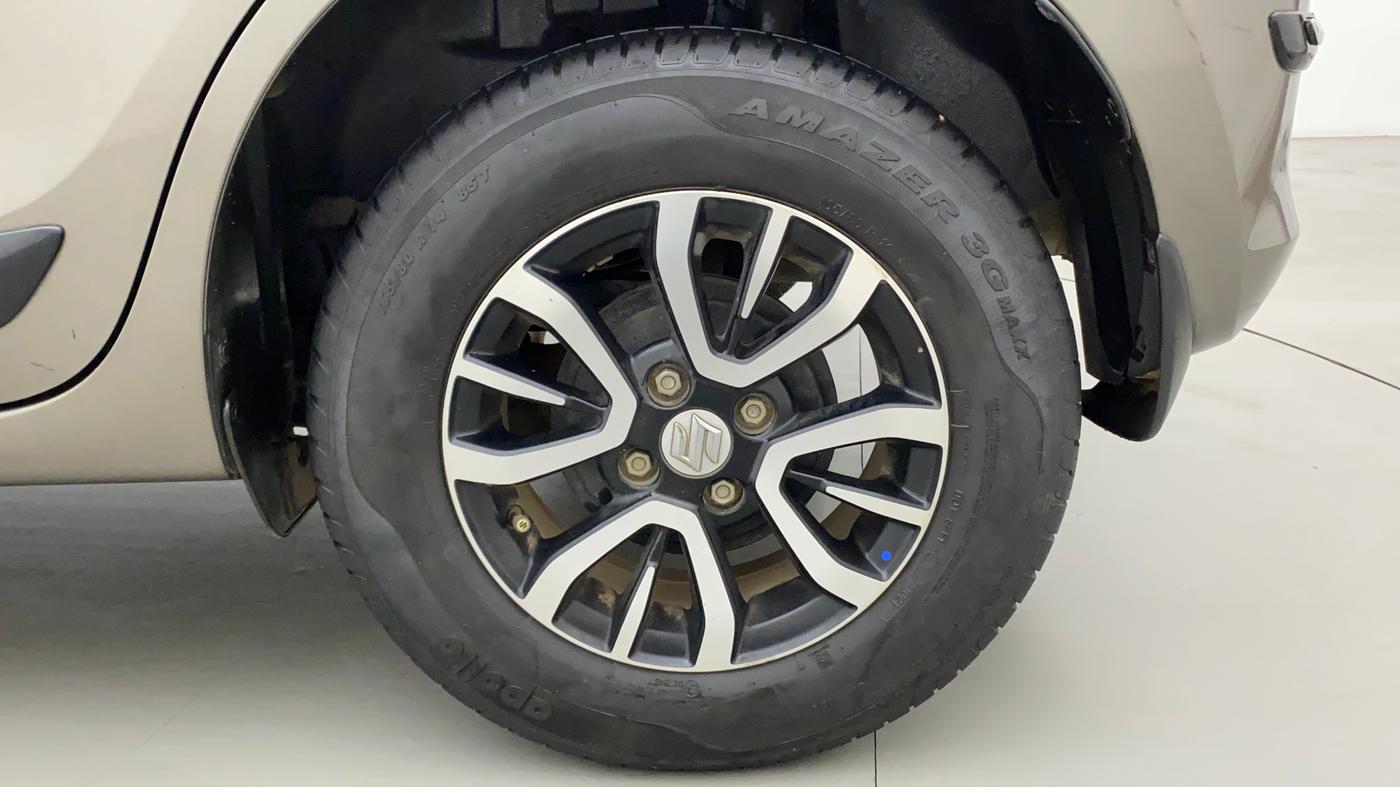 2021 Maruti Swift VXI, Petrol, Manual, 42,481 km, Left Rear Wheel