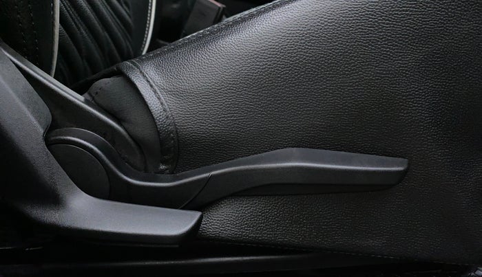 2021 Maruti Swift VXI, Petrol, Manual, 42,481 km, Driver Side Adjustment Panel