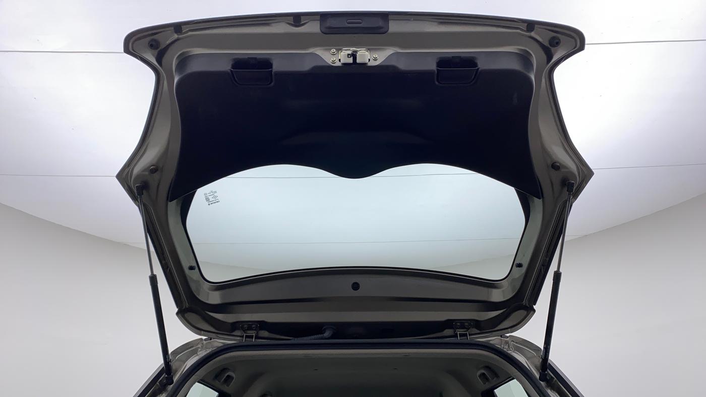 2021 Maruti Swift VXI, Petrol, Manual, 42,481 km, Boot Door Open