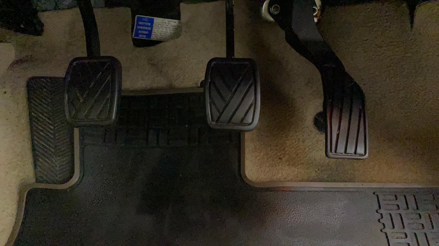 2019 Maruti Ciaz ALPHA 1.5 SHVS PETROL, Petrol, Manual, 49,126 km, Pedals