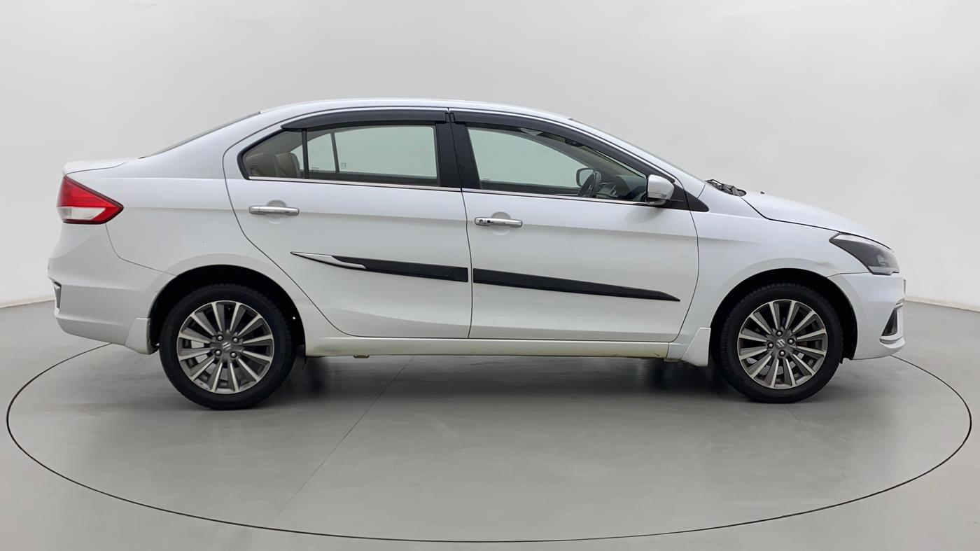2019 Maruti Ciaz ALPHA 1.5 SHVS PETROL, Petrol, Manual, 49,126 km, Right Side View