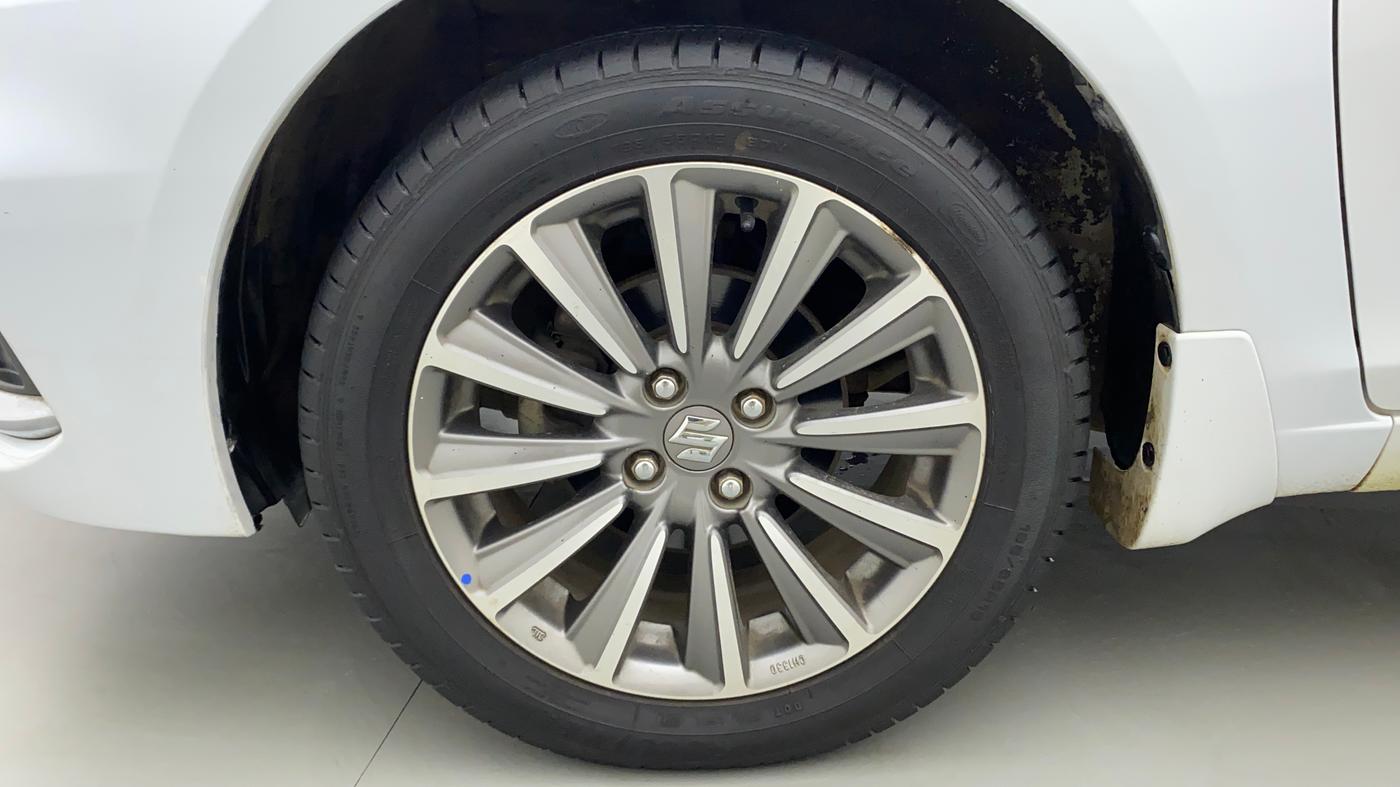2019 Maruti Ciaz ALPHA 1.5 SHVS PETROL, Petrol, Manual, 49,126 km, Left Front Wheel