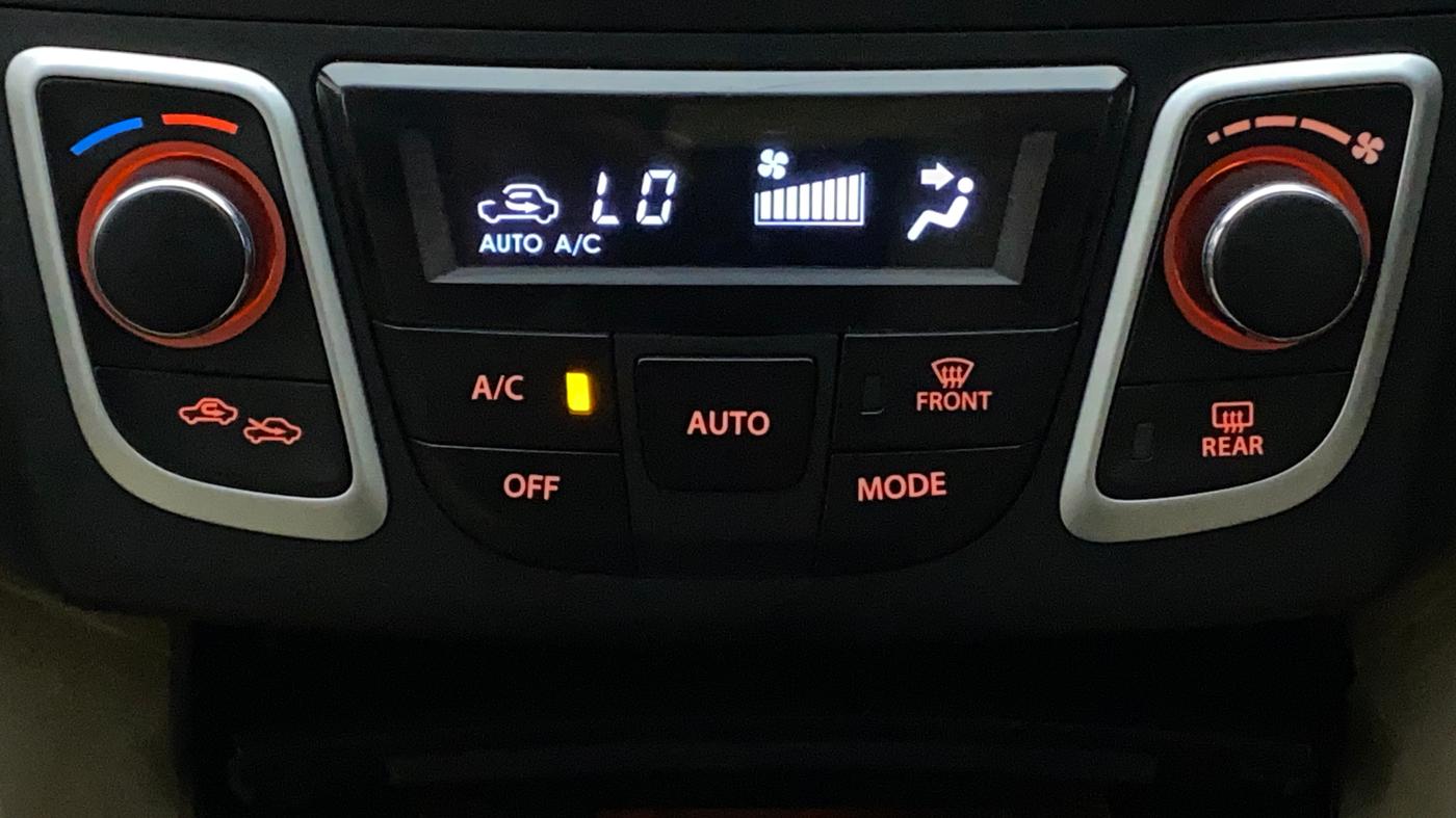 2019 Maruti Ciaz ALPHA 1.5 SHVS PETROL, Petrol, Manual, 49,126 km, Automatic Climate Control