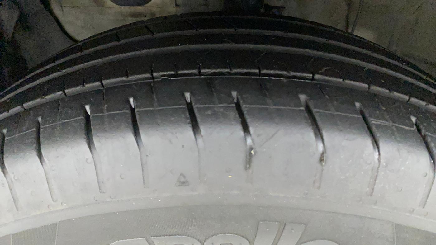 2021 Hyundai Creta E 1.5 PETROL, Petrol, Manual, 14,132 km, Left Front Tyre Tread