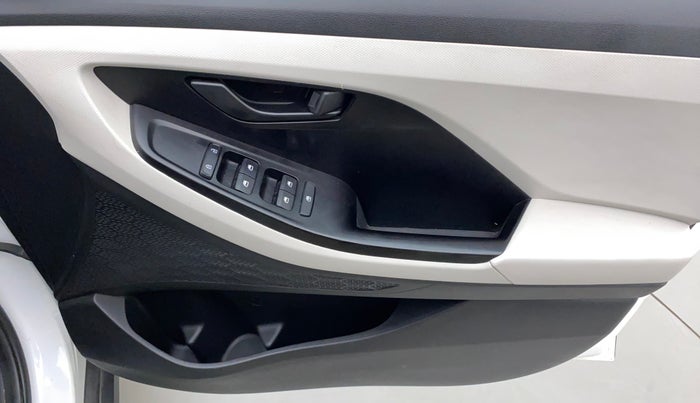 2021 Hyundai Creta E 1.5 PETROL, Petrol, Manual, 14,132 km, Driver Side Door Panels Control