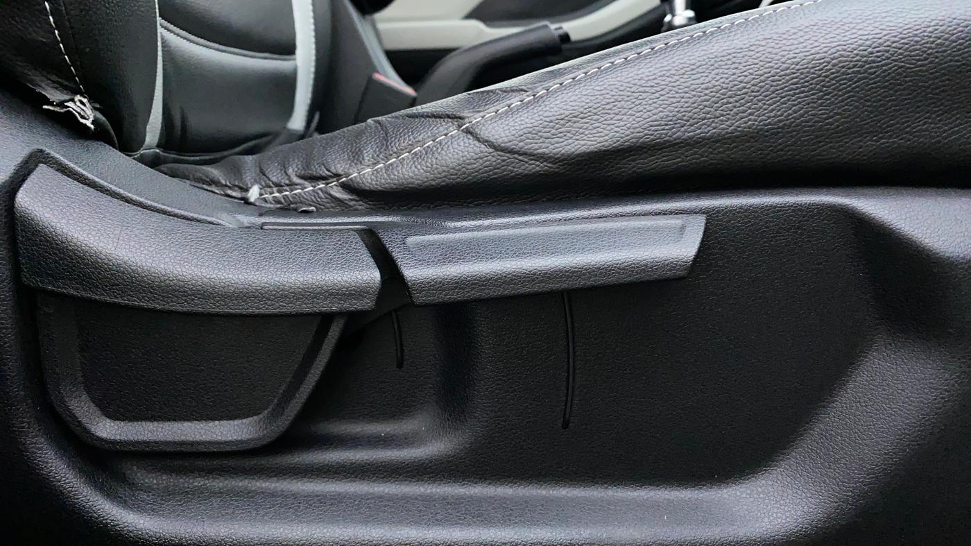 2021 Hyundai Creta E 1.5 PETROL, Petrol, Manual, 14,132 km, Driver Side Adjustment Panel