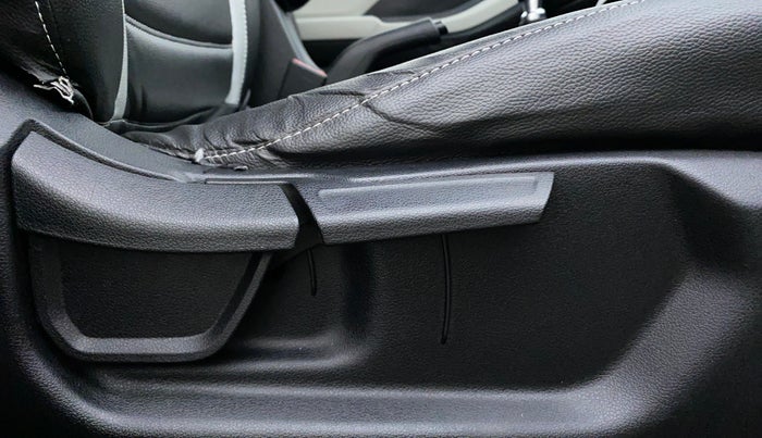 2021 Hyundai Creta E 1.5 PETROL, Petrol, Manual, 14,132 km, Driver Side Adjustment Panel