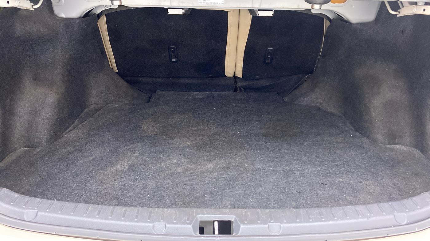 2009 Toyota Corolla Altis VL AT, Petrol, Automatic, 96,029 km, Boot Inside