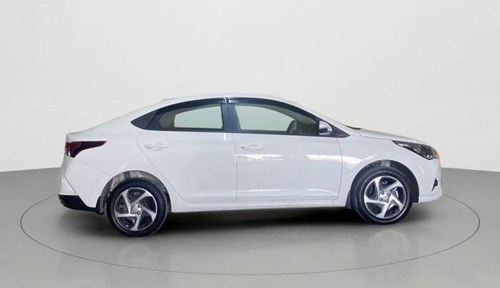 2022 Hyundai Verna S PLUS 1.5 CRDI, Diesel, Manual, 4,822 km, Right Side