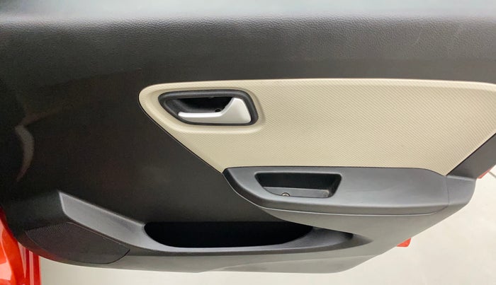 2020 Maruti Alto VXI, Petrol, Manual, 10,473 km, Driver Side Door Panels Control