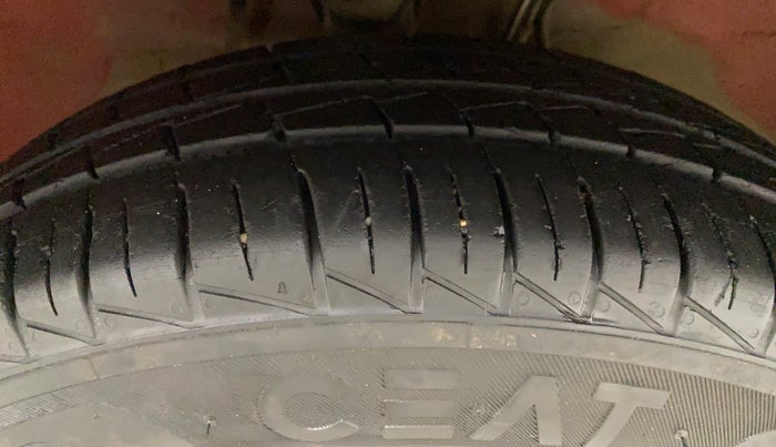 2020 Maruti Alto VXI, Petrol, Manual, 10,473 km, Right Front Tyre Tread