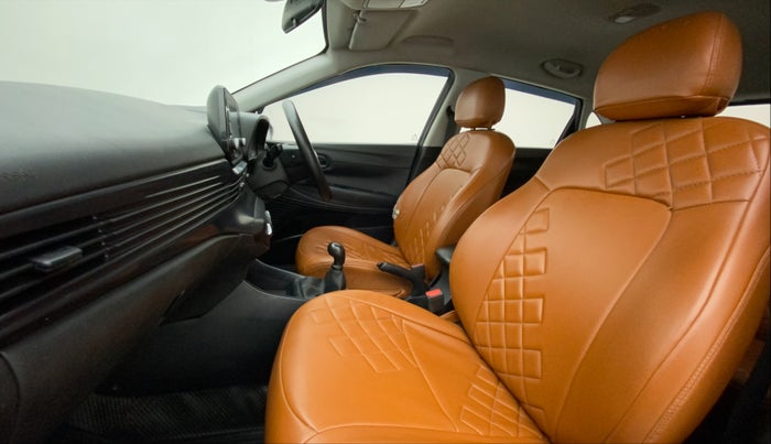 2021 Hyundai NEW I20 SPORTZ 1.2 MT, Petrol, Manual, 74,166 km, Right Side Front Door Cabin