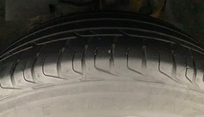 2020 Tata NEXON XZA PLUS PETROL, Petrol, Automatic, 43,057 km, Left Front Tyre Tread